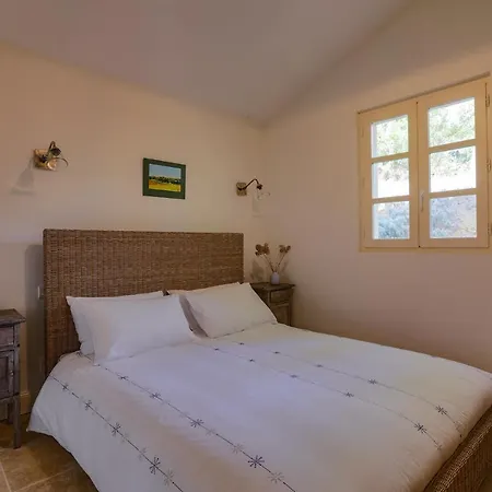 بيت للعطل - Spacieuse Maison Pierre Avec Piscine Chauffee, Cuisine D'ete, Petanque, Ping-pong Et Jeux Enfants - 10 Min De Vic *