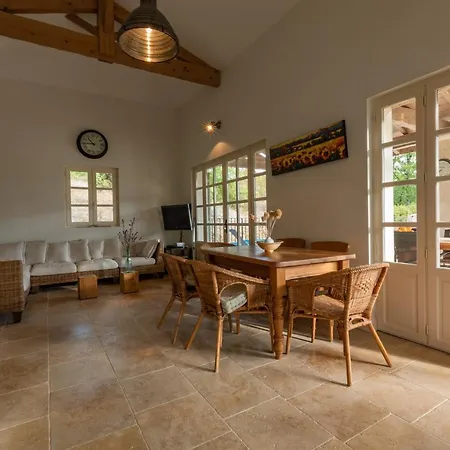 - Spacieuse Maison Pierre Avec Piscine Chauffee, Cuisine D'ete, Petanque, Ping-pong Et Jeux Enfants - 10 Min De Vic Roques (Gers)
